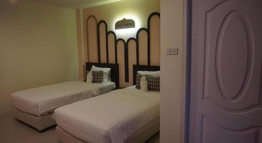 The Rice Hotel Roi Et Bagian luar foto
