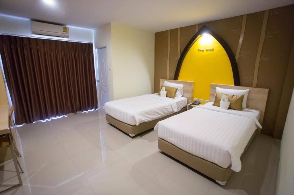 The Rice Hotel Roi Et Bagian luar foto
