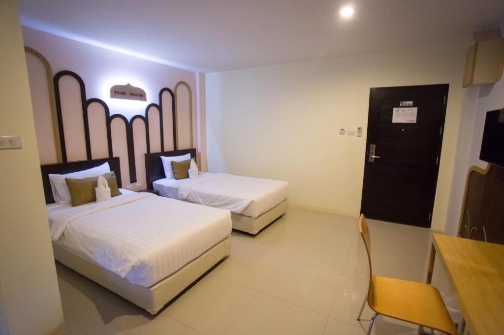 The Rice Hotel Roi Et Bagian luar foto