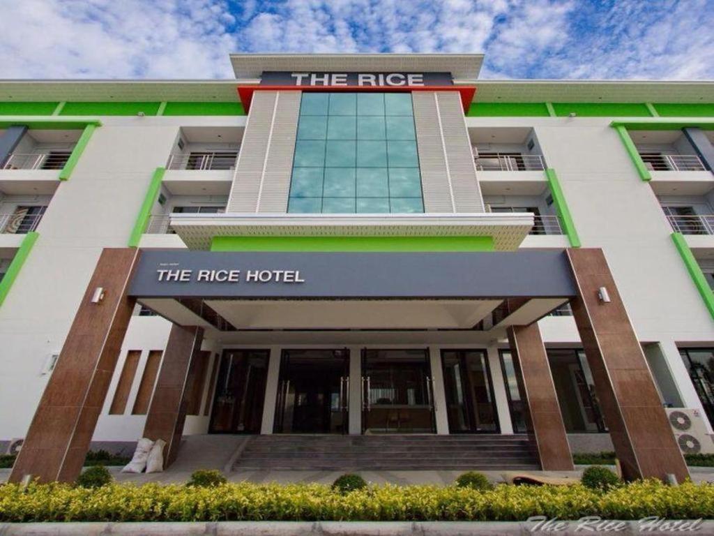 The Rice Hotel Roi Et Bagian luar foto