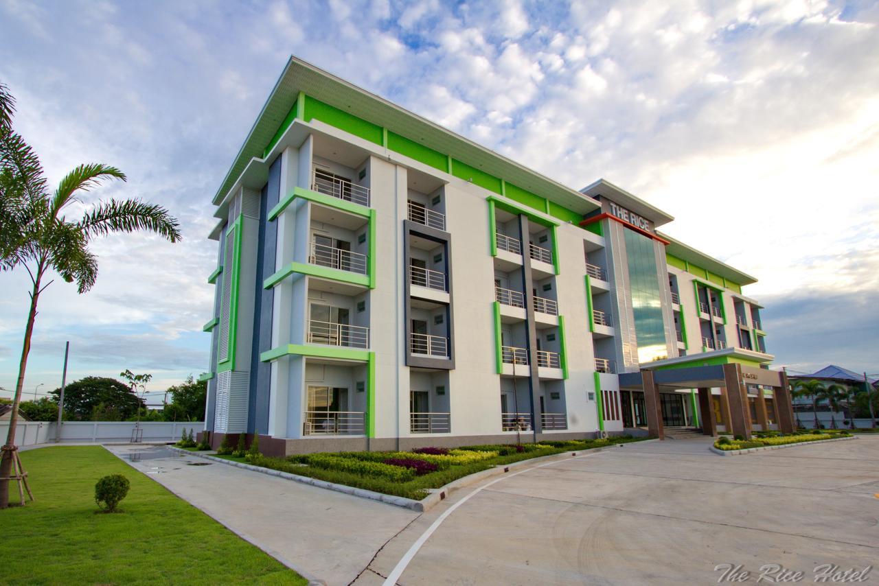 The Rice Hotel Roi Et Bagian luar foto