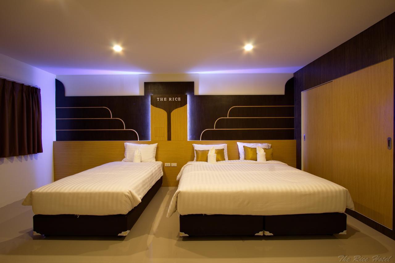 The Rice Hotel Roi Et Bagian luar foto